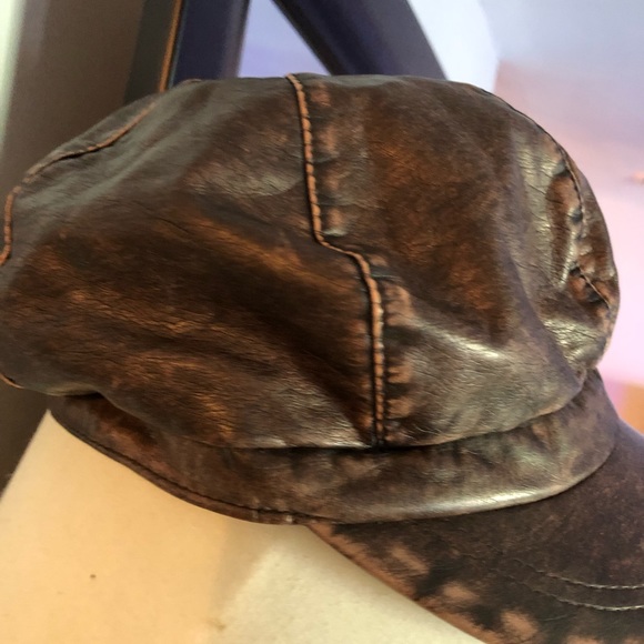 Leather hat - Picture 3 of 3